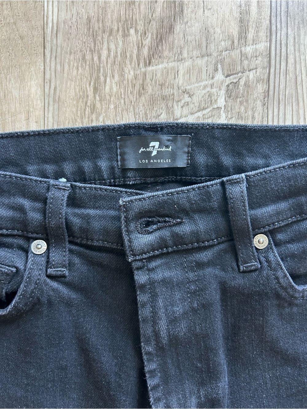 7 for all mankind Los Angeles Women's Black Jean shorts